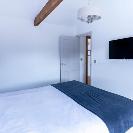 Apartment 6 At Number 8: City Centre, 1 Bedroom, Sofa Bed In Lounge Canterbury Luaran gambar